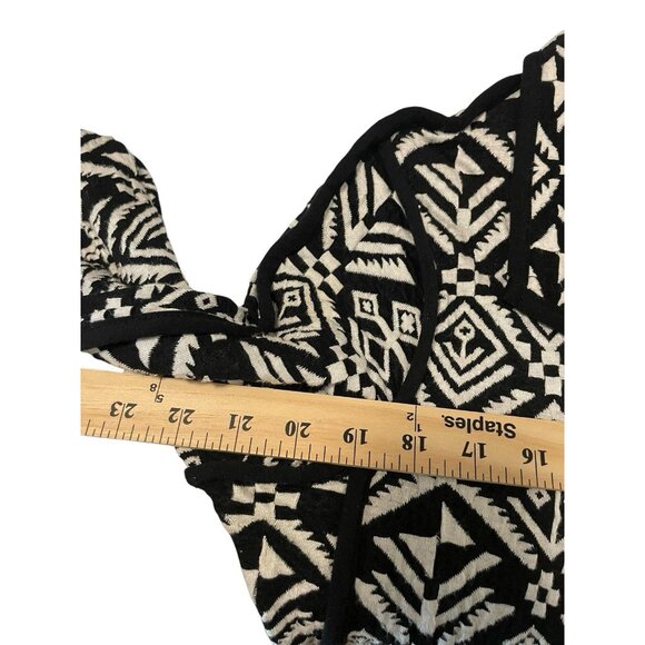 Thomas & Olivia Open Front Cardigan Sweater Black White Aztec Tribal Knit Size M - Picture 9 of 9